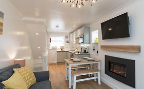 One Beckside Cottage